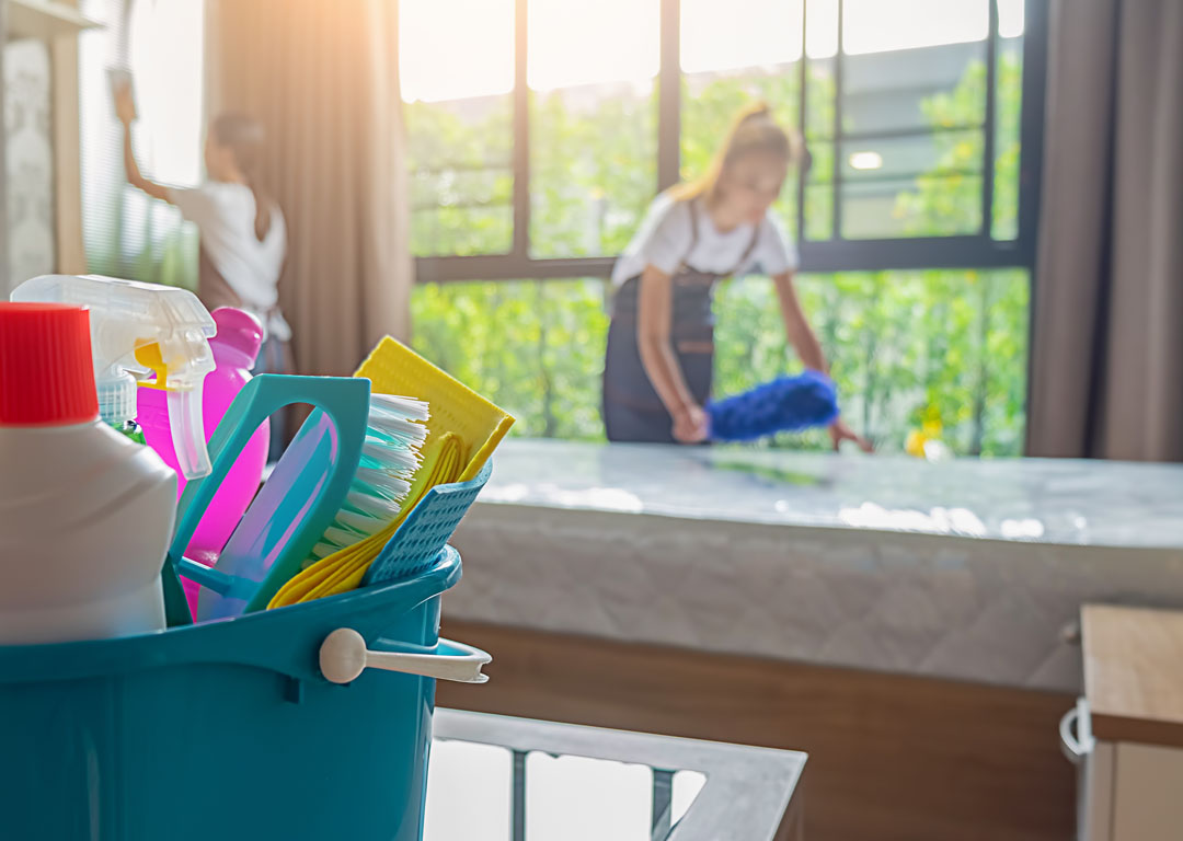 تنظيف المنازل والشقق